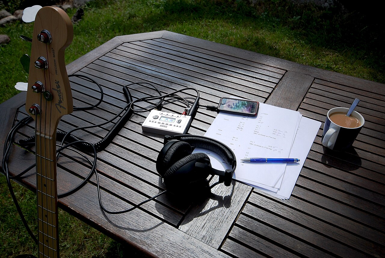 Setting up to try cram in some practice outside It's a tuff life! (by Don Wright)